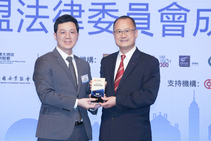 彩运网电缆总经理杨彦先生荣膺 “粤港澳大湾区杰出青年企业家”殊荣！